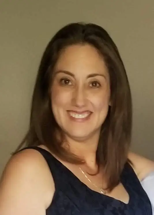 Kelly Bennett, graduate intern at Transitions Counseling and Consulting in Gilbert, Arizona