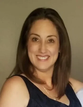 Kelly Bennett, graduate intern at Transitions Counseling and Consulting in Gilbert, Arizona