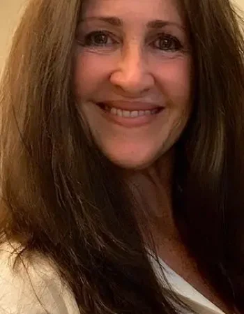Leslie Liberman, LMFT, therapist at Transitions Counseling and Consulting in Tucson, Arizona