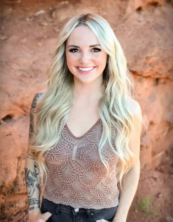 McCall McMorris, PMHNP, psychiatric mental health nurse practitioner at Transitions Counseling and Consulting in Glendale, Arizona